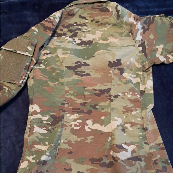 Hot weather OCP blouse - Picture 5 of 7